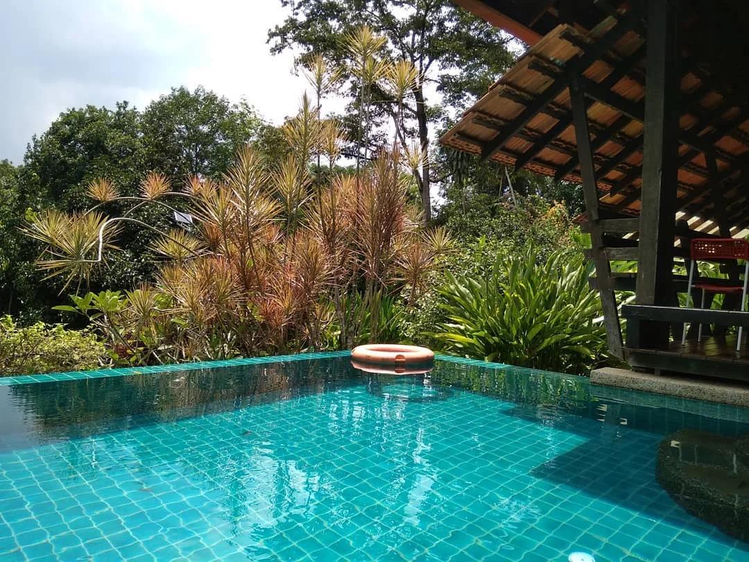 9 Amazing Homestays & Villas With Private Pool In Selangor For A Fun Family Vacay