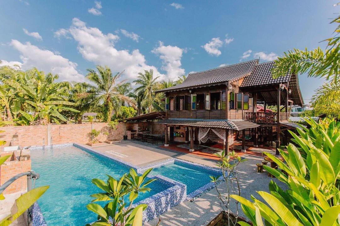 9 Amazing Homestays & Villas With Private Pool In Selangor For A Fun Family Vacay