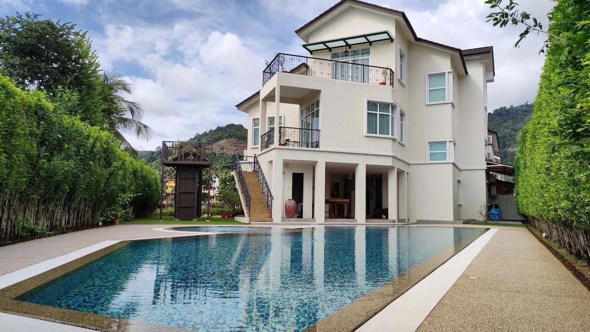 Private Pool Accommodations In Penang