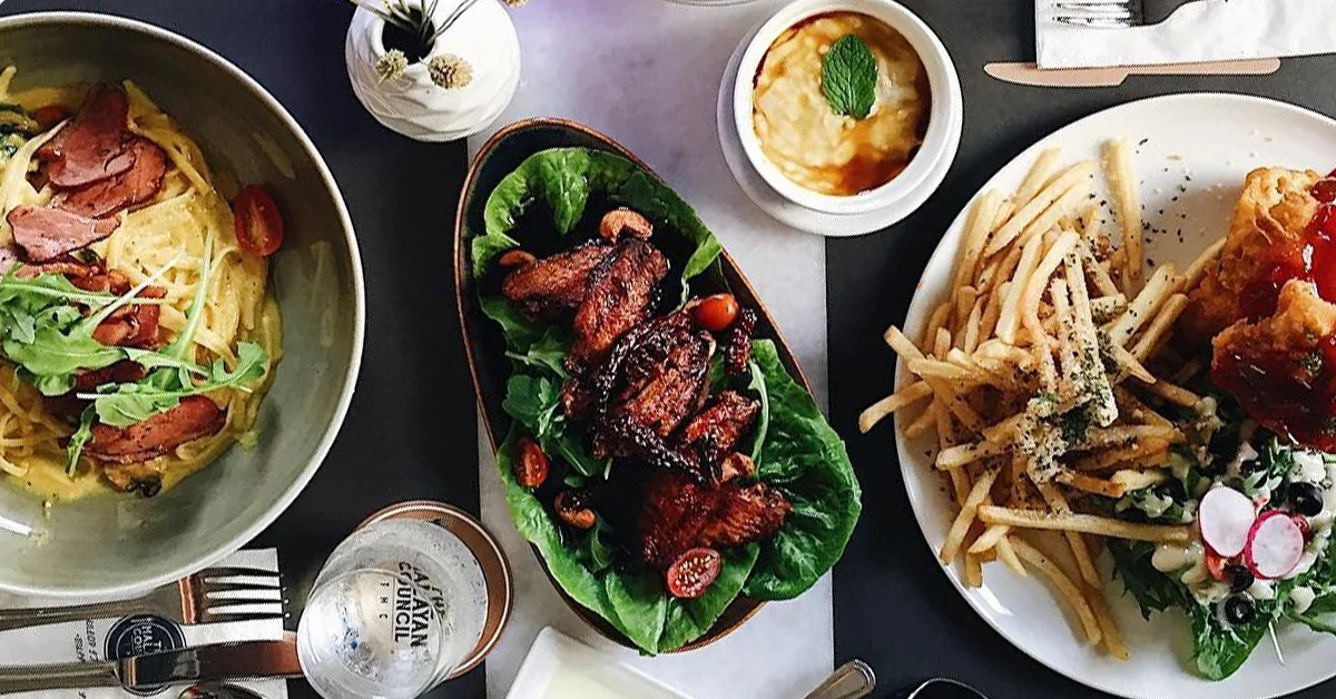halal sg cafes near mrt stations