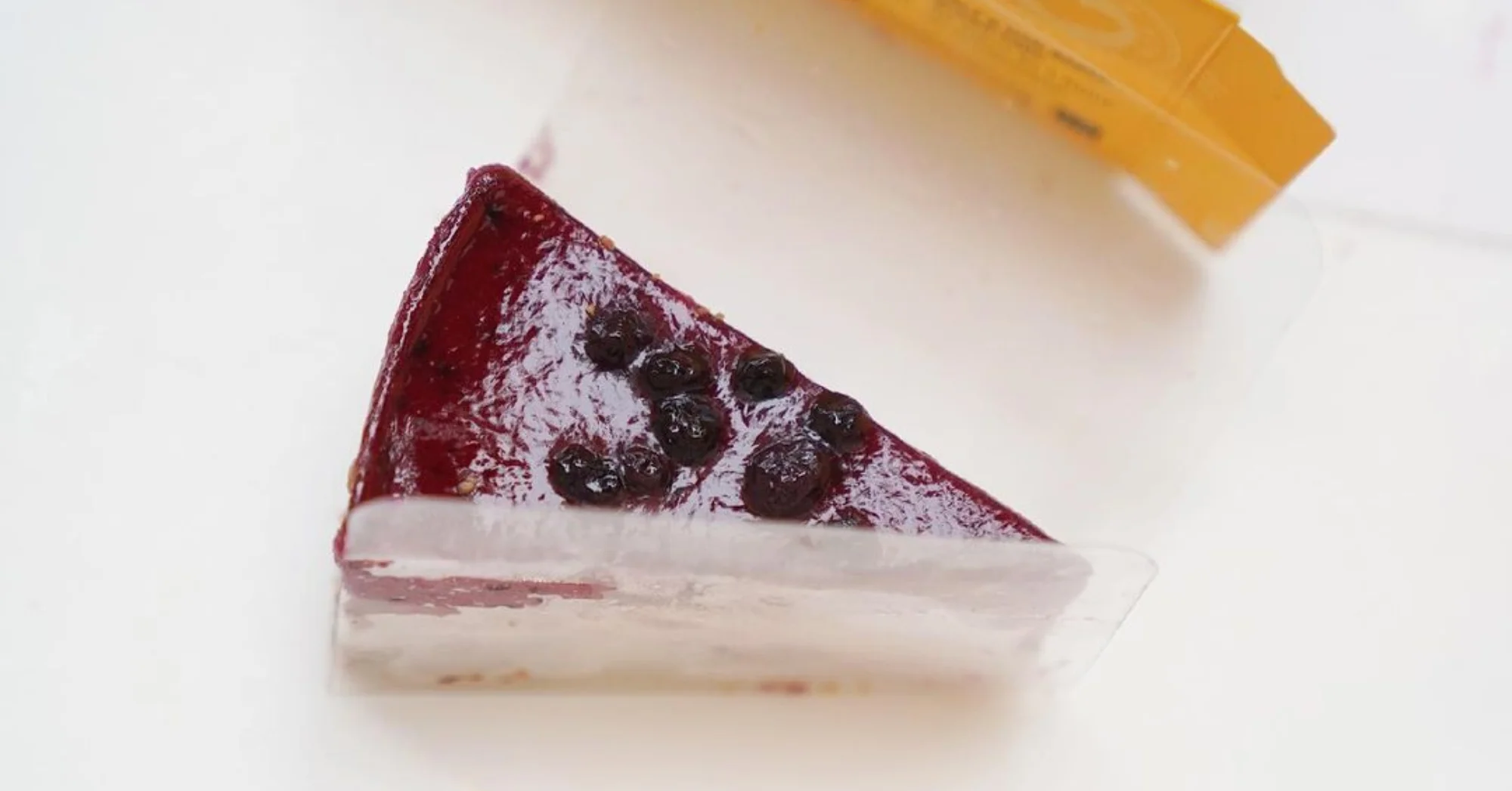 Cat And The Fiddle Cheese Cake Review: Delicious Apple Pie Cheese Cake!