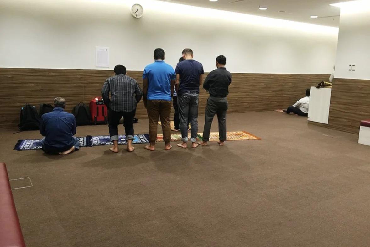 airport prayer room