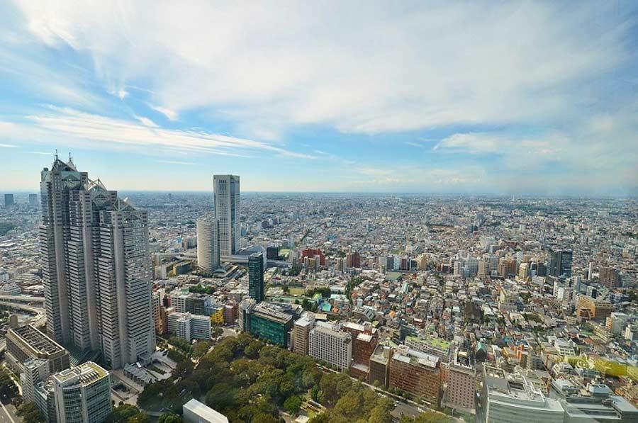 tokyo-metropolitan-building-day-view