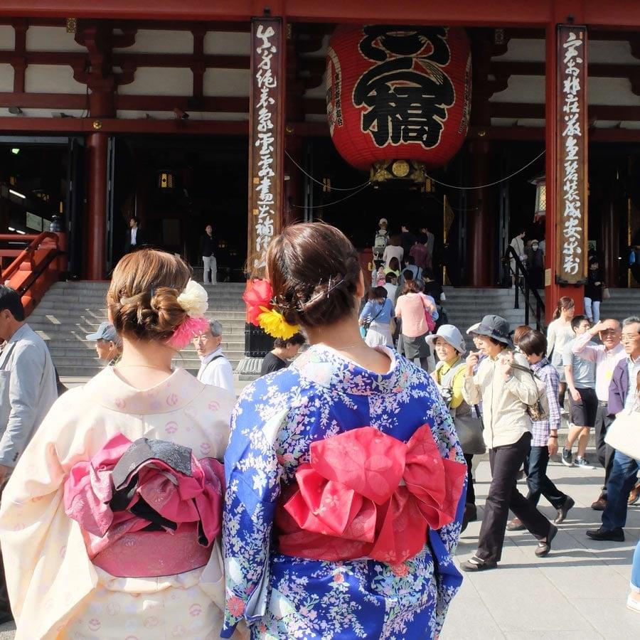 Sakura-Photo-Kimono-Rental-Asakusa