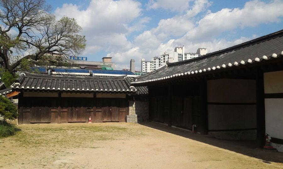 Joseon Dynasty buildings of SKKU, also featured in the drama Sunkyungkwan Scandal