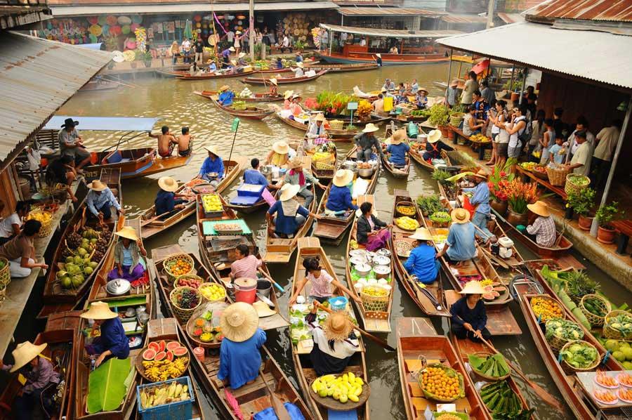 10 - The postcard-perfect Damnoen Saduak Floating Market
