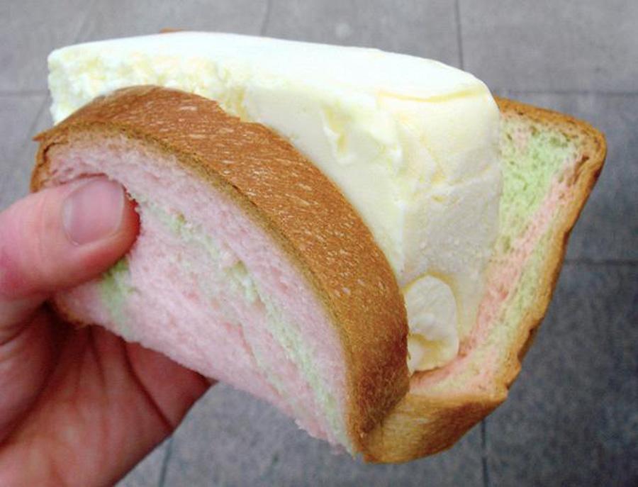 ice-cream-and-bread-singapore