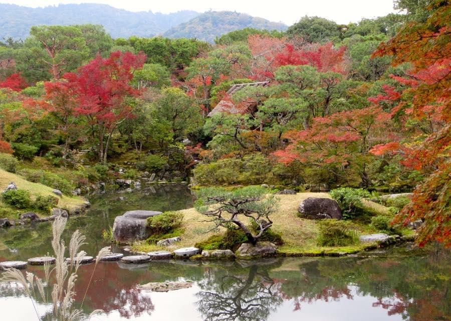 11 - Get lost in the temple gardens of Nara and Kamakura