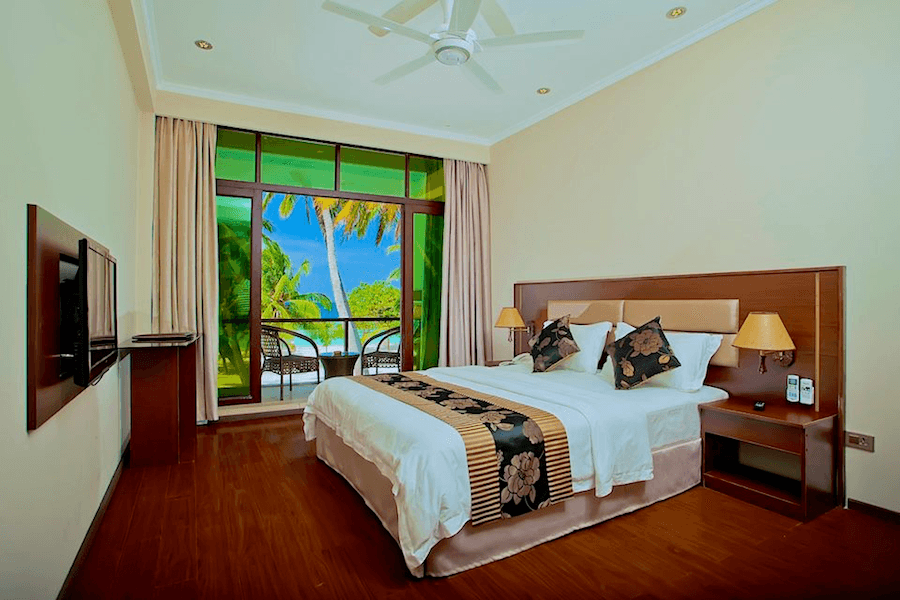4-deluxe-sea-view-room-kaani-beach-hotel