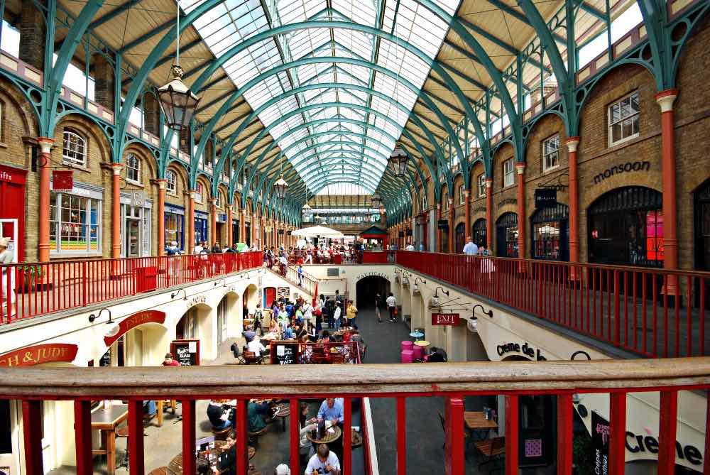 Covent-Garden-Londons-Main-Shopping-and-Entertainment-District