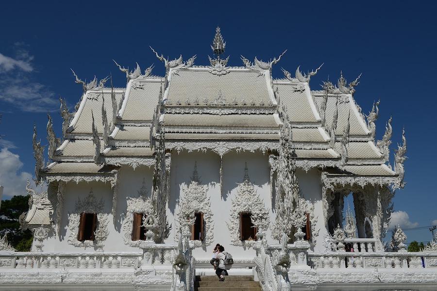 white-temple-1593445_1280