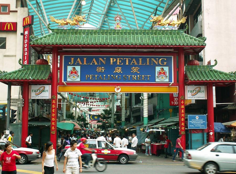 3-find-gifts-from-petaling-street