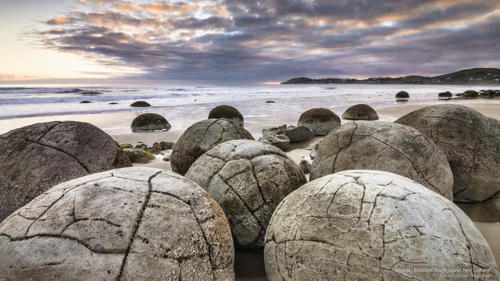 The famous dinosaur egg-shaped Moeraki boulders. 