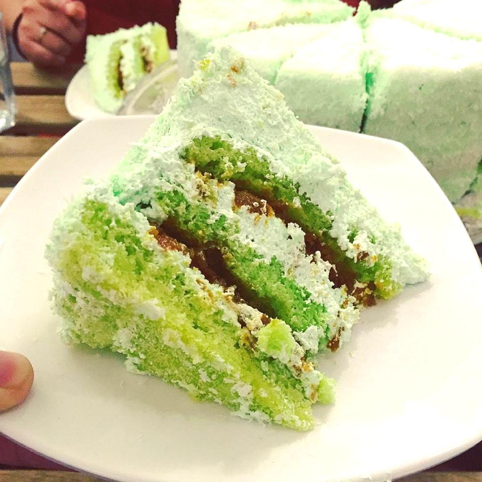 Classic Ondeh-Ondeh Cake ($8)11-the-malayan-council-ondeh-ondeh-cake-min
